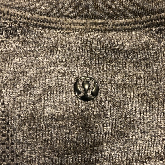 Lululemon Mens Grey Shirt - Picture 2 of 13